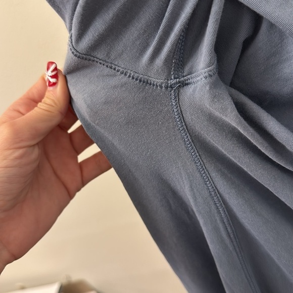 Lululemon To The Point Long Sleeve asymmetrical top - no size tag - Picture 7 of 12